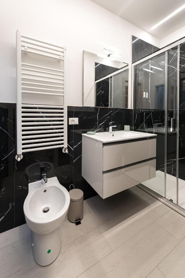 Apartament Obsidian -Centro- Wifi + Free Parking Rawenna Zewnętrze zdjęcie